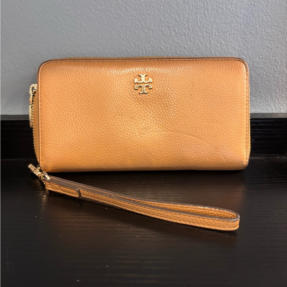Tory Burch Wallet